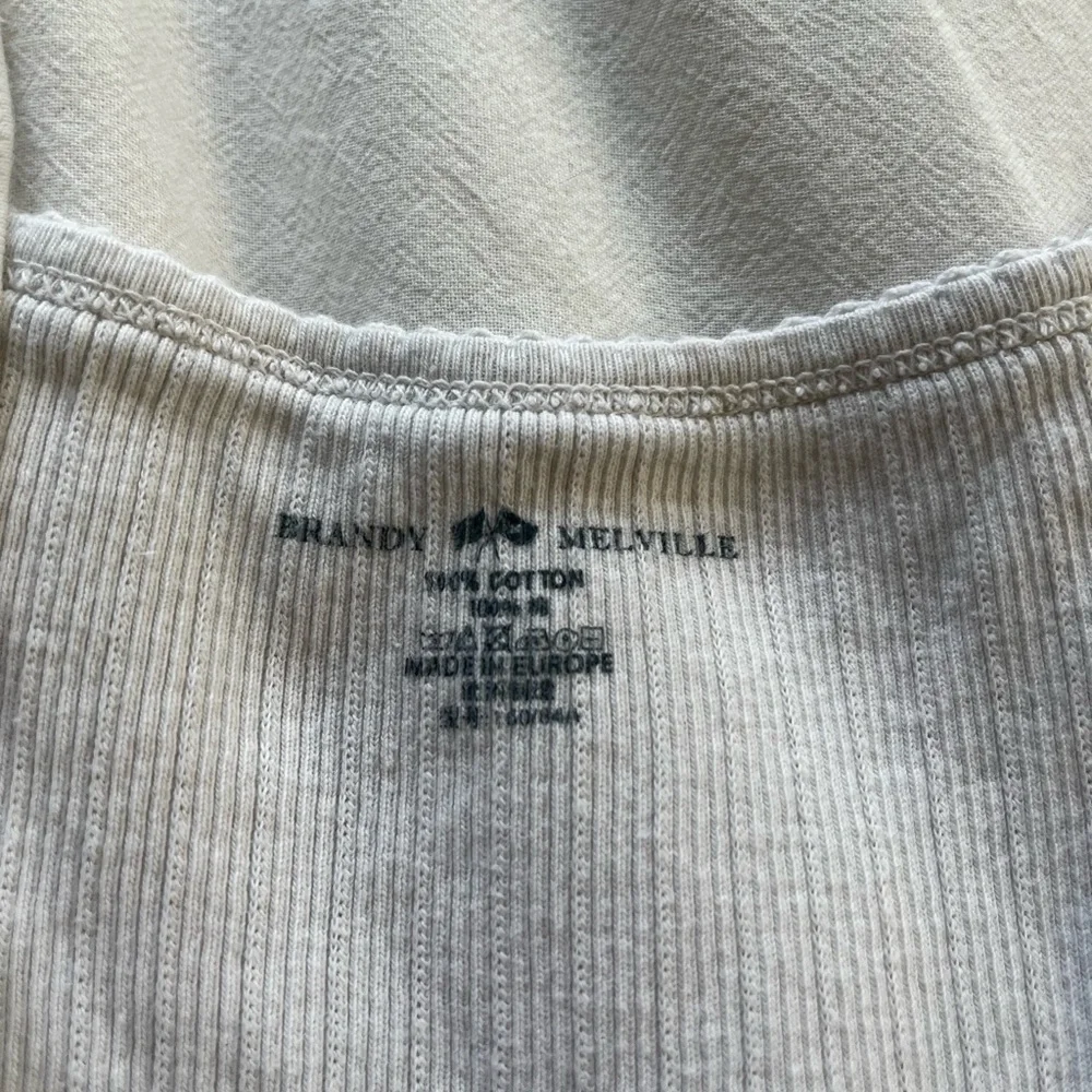 Brandy Melville White Ribbed Tank Top - Picture 2 of 2